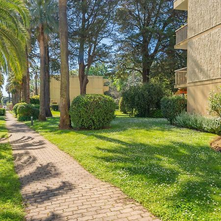 Spacious Apartment At A 5 Min Walk From The Beach Antibes Eksteriør bilde