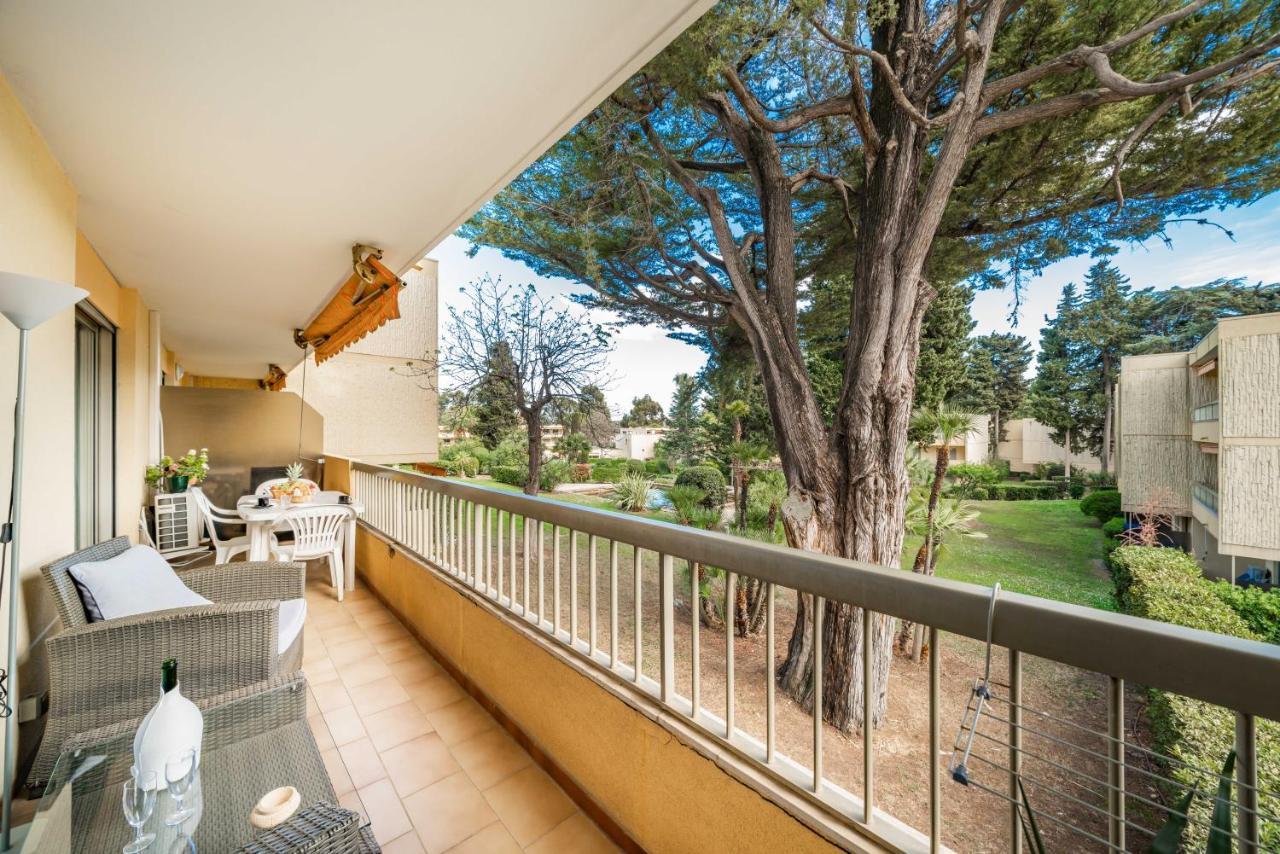 Spacious Apartment At A 5 Min Walk From The Beach Antibes Eksteriør bilde
