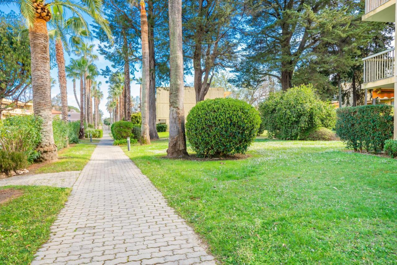 Spacious Apartment At A 5 Min Walk From The Beach Antibes Eksteriør bilde