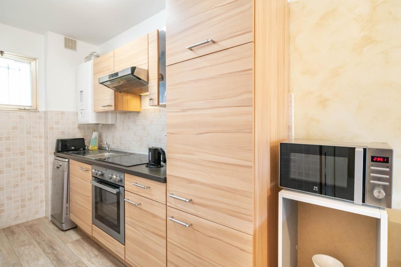 Spacious Apartment At A 5 Min Walk From The Beach Antibes Eksteriør bilde
