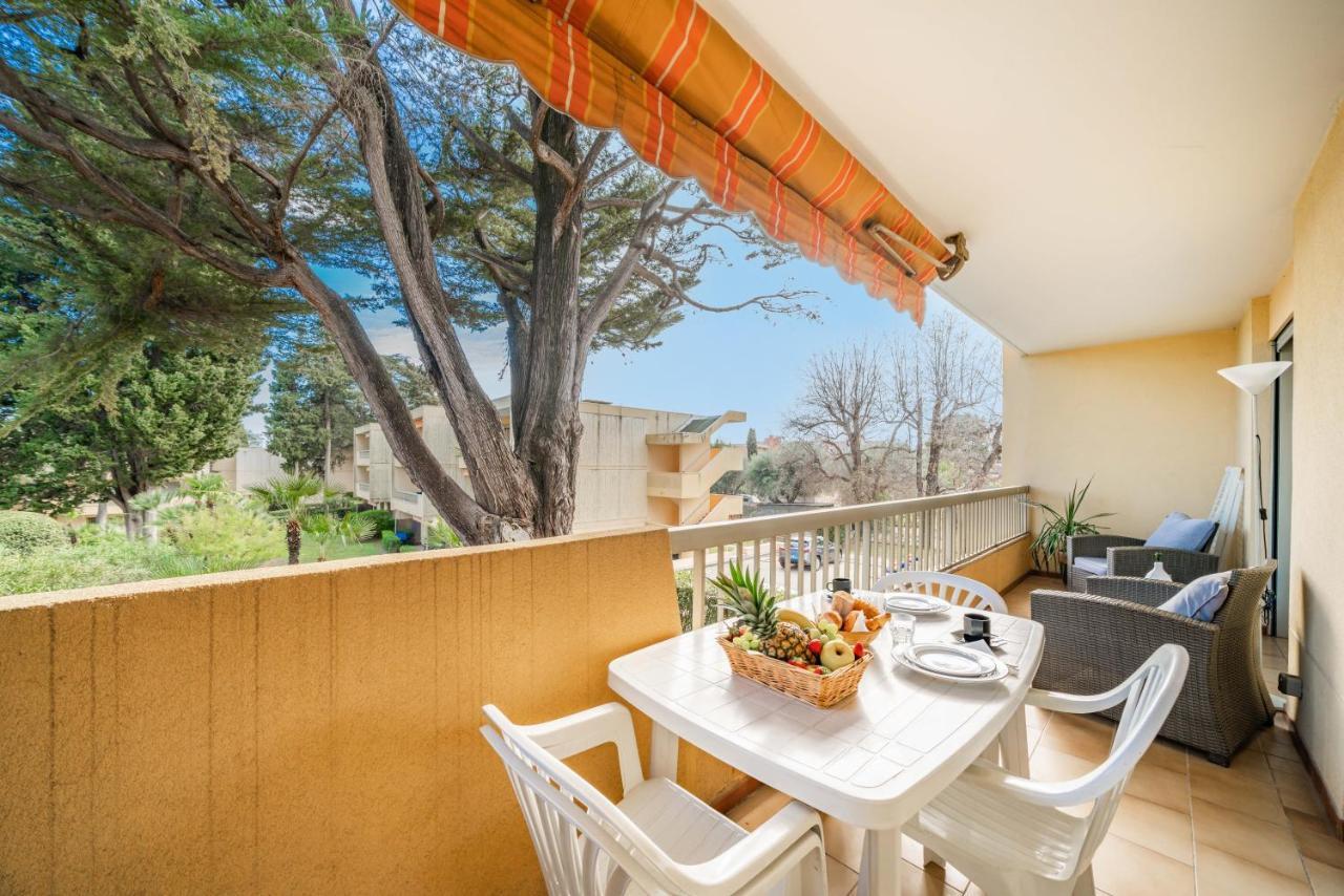 Spacious Apartment At A 5 Min Walk From The Beach Antibes Eksteriør bilde