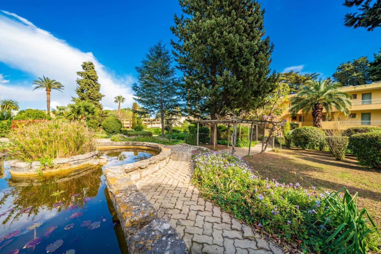 Spacious Apartment At A 5 Min Walk From The Beach Antibes Eksteriør bilde