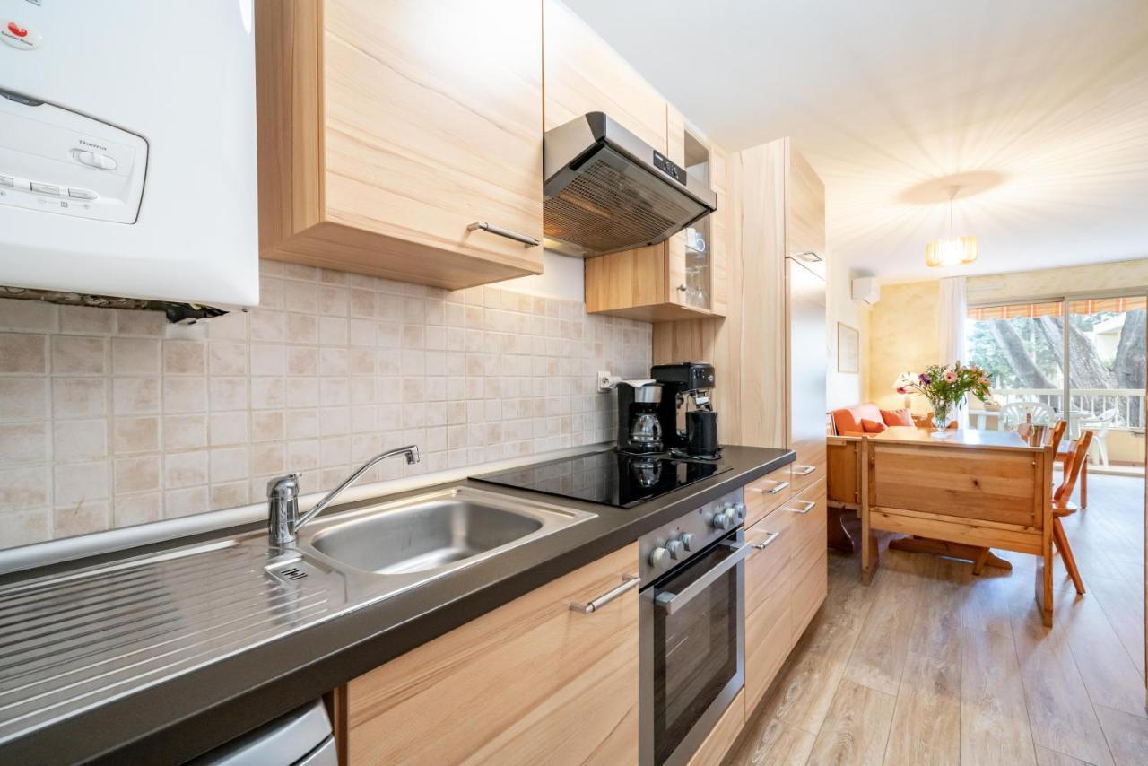 Spacious Apartment At A 5 Min Walk From The Beach Antibes Eksteriør bilde